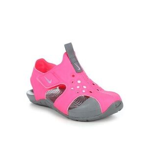 Pink and black Nike water sandal set.💝🖤